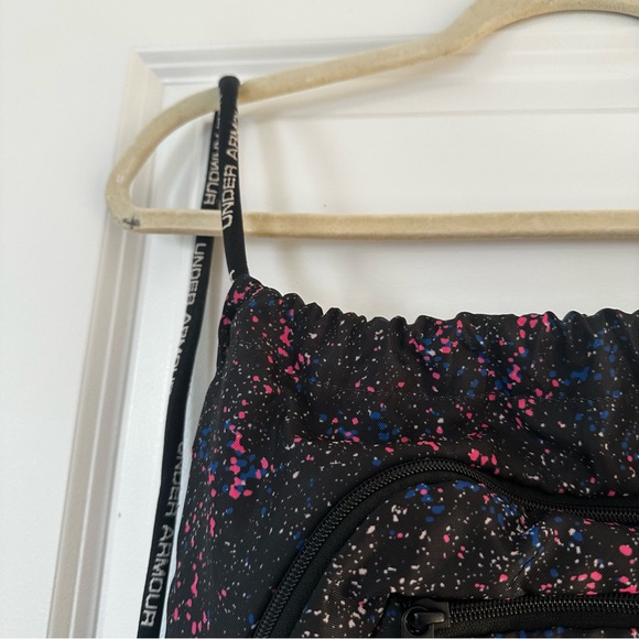 Under Armour Sackpack Cinch Gym Bag Black Pink Blue Splatter Print - Picture 5 of 10